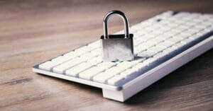 Beginner guide to live webcam room privacy, tokens and chat etiquette